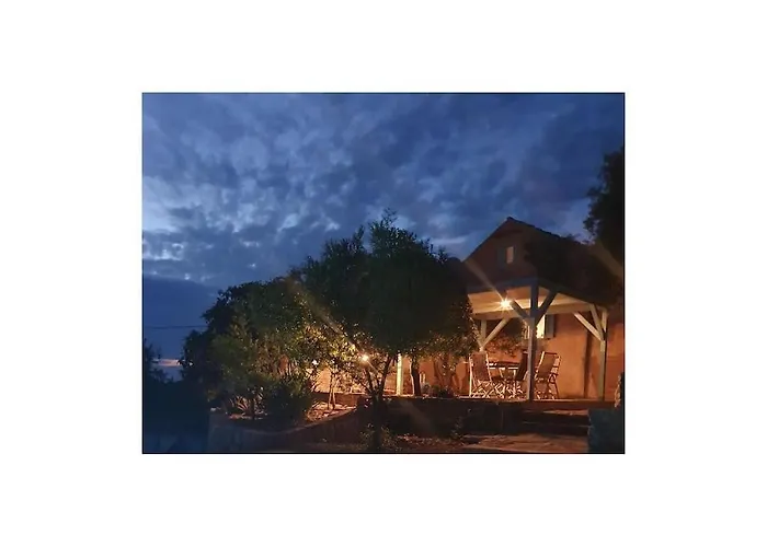 펜션 In With Swimming Pool *