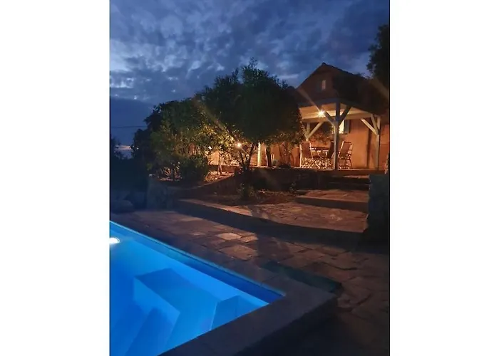 In With Swimming Pool