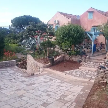 Prázdninový dům In With Swimming Pool Veli Lošinj