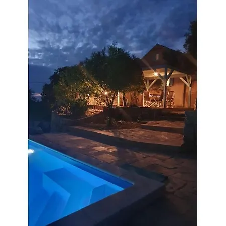 In With Swimming Pool