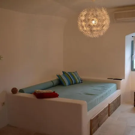 Nyaraló In With Swimming Pool